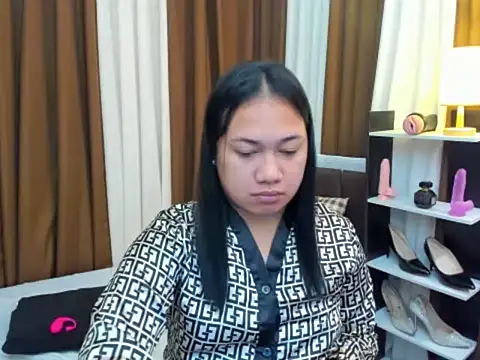 TsUncutKaren online show from 10-12-25, 04:33