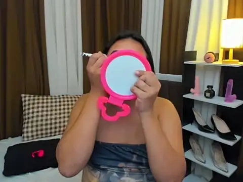 TsUncutKaren online show from 10-13-25, 05:18