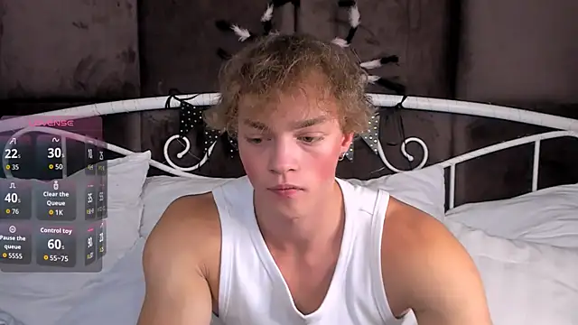 ChaseMuscular online show from 10-25-25, 03:51