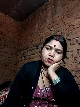 Priya tyagi online show from 09-28-25, 08:31