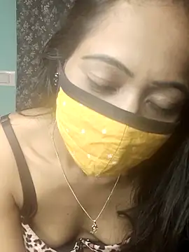 sweet-lily2 online show from 09-13-25, 08:14