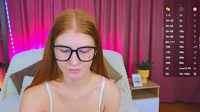 JuliaPowers  online show from 11-05-25, 05:07