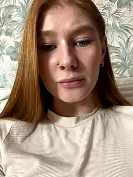 JuliaPowers  online show from 11-14-25, 06:23