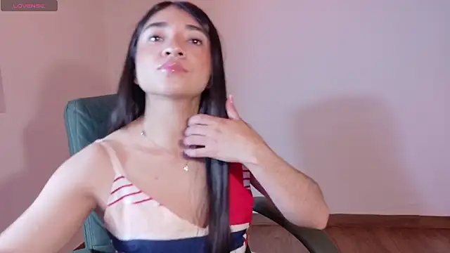 Aurora jones11 online show from 10-29-25, 04:04