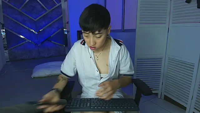 Eryx Eriscor online show from 10-27-25, 02:54