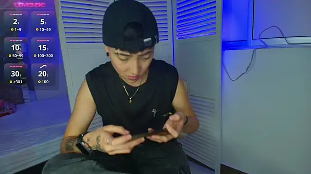 Eryx Eriscor online show from 11-21-25, 02:16