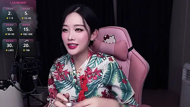 SHENSHEN-2025 online show from 10-06-25, 02:03