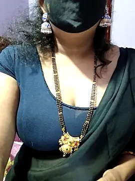 luci-queen online show from 10-05-25, 03:10