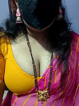 luci-queen online show from 10-15-25, 08:14