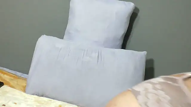 AppetizingCherry21 online show from 10-05-25, 08:40
