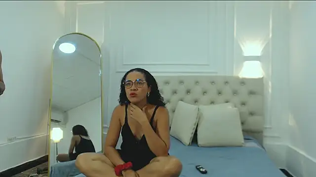 Snapshot of charlotte_dante212 chatting on 10-25-25, 03:47 charlotte dante212 online show from 10-25-25, 03:47