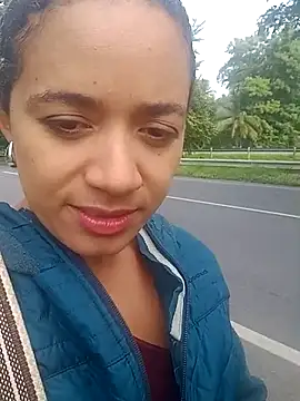 Snapshot of charlotte_dante212 chatting on 11-12-25, 01:44 charlotte dante212 online show from 11-12-25, 01:44