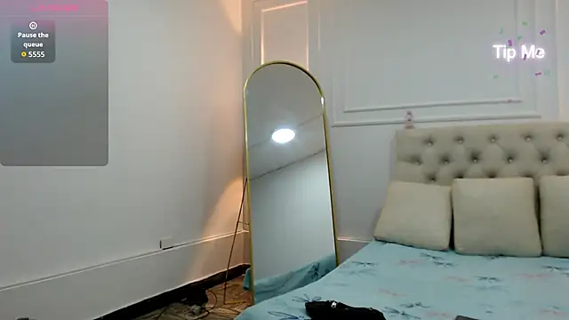 Snapshot of charlotte_dante212 chatting on 11-17-25, 03:45 charlotte dante212 online show from 11-17-25, 03:45