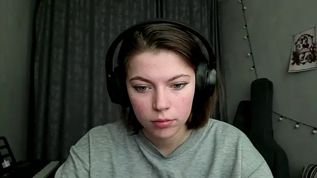 CutieAnny online show from 02-09-26, 06:06