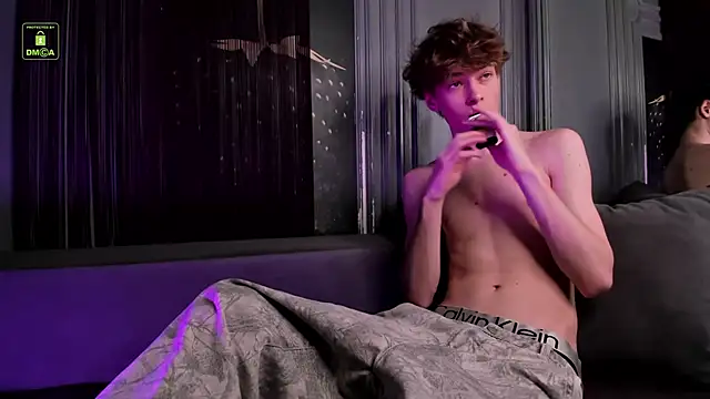 Snapshot of Kevin_Garsia chatting on 11-19-25, 08:09 Kevin Garsia online show from 11-19-25, 08:09