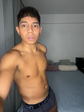 Snapshot of eduin069 chatting on 09-22-25, 12:07 eduin069 online show from 09-22-25, 12:07