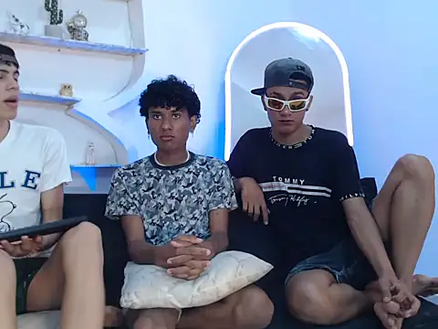 Snapshot of YOUNGS_GUYS chatting on 09-08-25, 07:24 YOUNGS GUYS online show from 09-08-25, 07:24