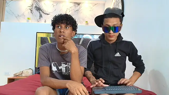 Snapshot of YOUNGS_GUYS chatting on 09-24-25, 07:28 YOUNGS GUYS online show from 09-24-25, 07:28