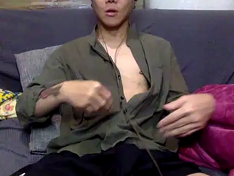 Snapshot of Zzchu chatting on 09-16-25, 06:31 Zzchu online show from 09-16-25, 06:31