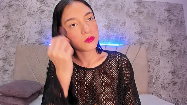 violet 77711 online show from 10-23-25, 11:09