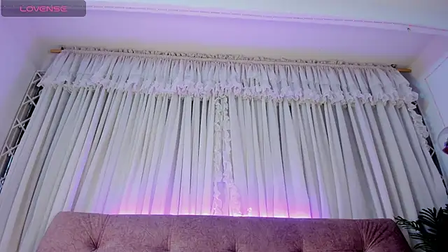 violet 77711 online show from 03-08-26, 02:10