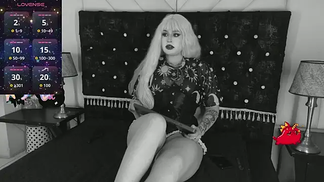 Madamexravenx online show from 09-20-25, 08:21