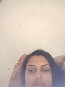 Snapshot of Marianasapequinha chatting on 10-27-25, 12:53 Marianasapequinha online show from 10-27-25, 12:53