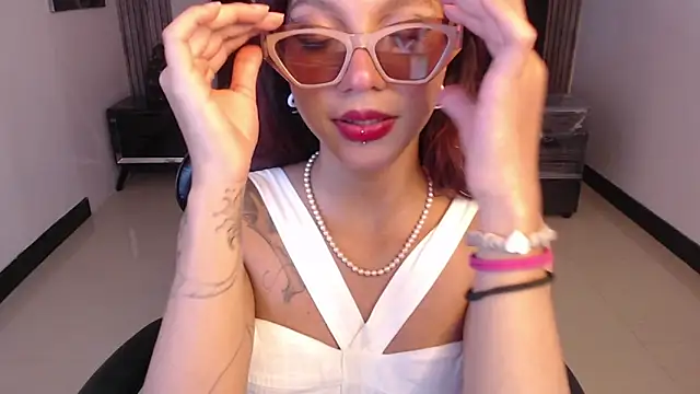 Lyynn ch online show from 09-11-25, 10:21