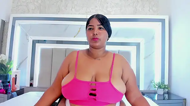 JuliethaVillalobos online show from 11-07-25, 08:53