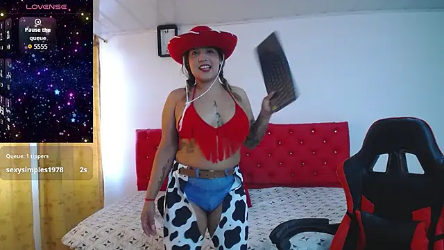 tiana breeze online show from 10-31-25, 06:53