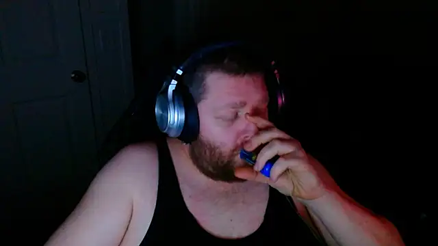 NeedyGlister online show from 09-28-25, 05:35