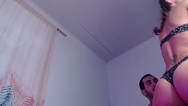 Tyler2y luna online show from 10-09-25, 05:44