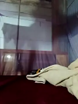 Snapshot of LucyyLy chatting on 12-04-25, 12:09 LucyyLy online show from 12-04-25, 12:09