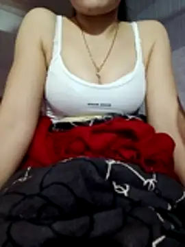 Snapshot of LucyyLy chatting on 12-14-25, 11:59 LucyyLy online show from 12-14-25, 11:59