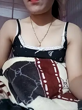 Snapshot of LucyyLy chatting on 12-16-25, 05:56 LucyyLy online show from 12-16-25, 05:56