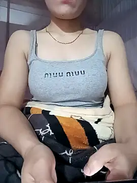 Snapshot of LucyyLy chatting on 12-19-25, 11:56 LucyyLy online show from 12-19-25, 11:56