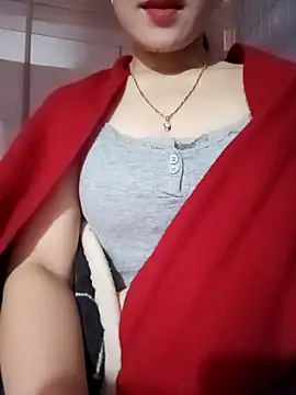 Snapshot of LucyyLy chatting on 01-12-26, 01:11 LucyyLy online show from 01-12-26, 01:11