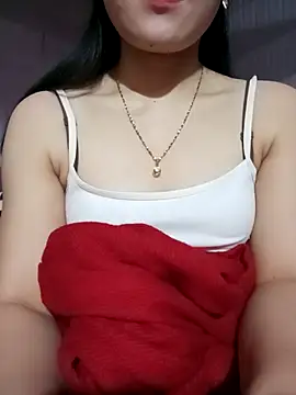 Snapshot of LucyyLy chatting on 03-16-26, 12:17 LucyyLy online show from 03-16-26, 12:17