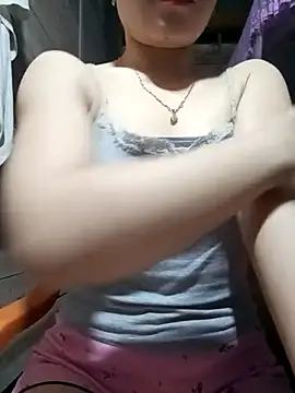 Snapshot of LucyyLy chatting on 03-27-26, 11:37 LucyyLy online show from 03-27-26, 11:37