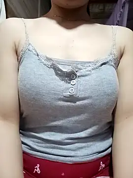 Snapshot of LucyyLy chatting on 04-09-26, 12:32 LucyyLy online show from 04-09-26, 12:32