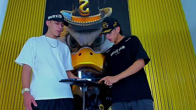 Snapshot of Dante_Brown1_ chatting on 10-19-25, 09:04 Dante Brown1 online show from 10-19-25, 09:04