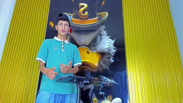 Snapshot of Dante_Brown1_ chatting on 10-24-25, 09:44 Dante Brown1 online show from 10-24-25, 09:44