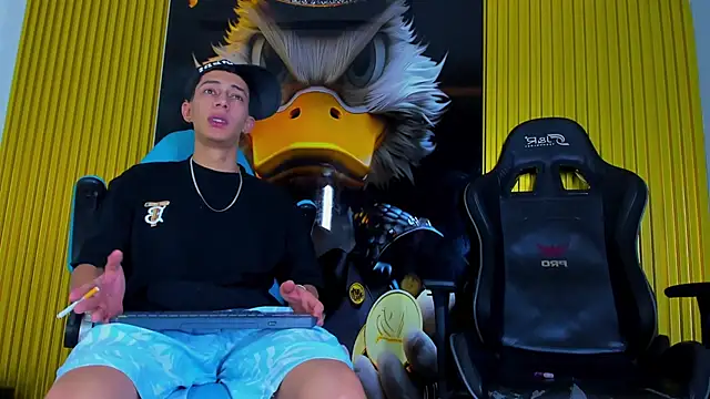 Snapshot of Dante_Brown1_ chatting on 11-21-25, 09:13 Dante Brown1 online show from 11-21-25, 09:13