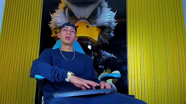 Snapshot of Dante_Brown1_ chatting on 11-22-25, 07:57 Dante Brown1 online show from 11-22-25, 07:57