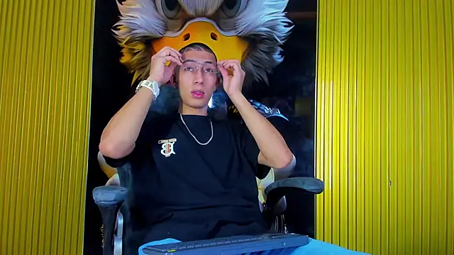 Snapshot of Dante_Brown1_ chatting on 11-24-25, 10:31 Dante Brown1 online show from 11-24-25, 10:31