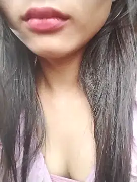 Snapshot of Senh_xxx chatting on 09-15-25, 01:05 Senh xxx online show from 09-15-25, 01:05