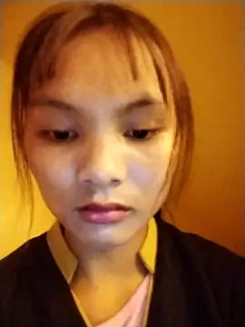 Snapshot of Senh_xxx chatting on 09-27-25, 10:20 Senh xxx online show from 09-27-25, 10:20