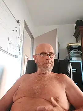 Snapshot of hpp66 chatting on 09-14-25, 06:45 hpp66 online show from 09-14-25, 06:45