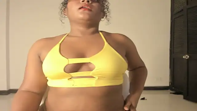 CAROLINNAGOMEZ online show from 10-12-25, 01:15