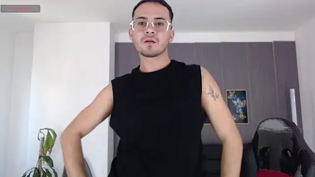 Arontrey21 online show from 09-15-25, 07:25